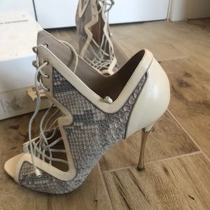 Nicholas Kirkwood shoes!